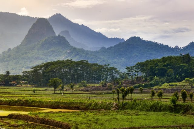 gunung batu bogor