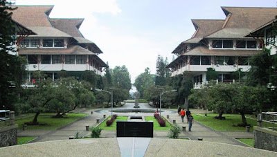 10 Universitas Terbaik Favorit Di Indonesia 10 Universitas Terbaik Favorit Di Indonesia